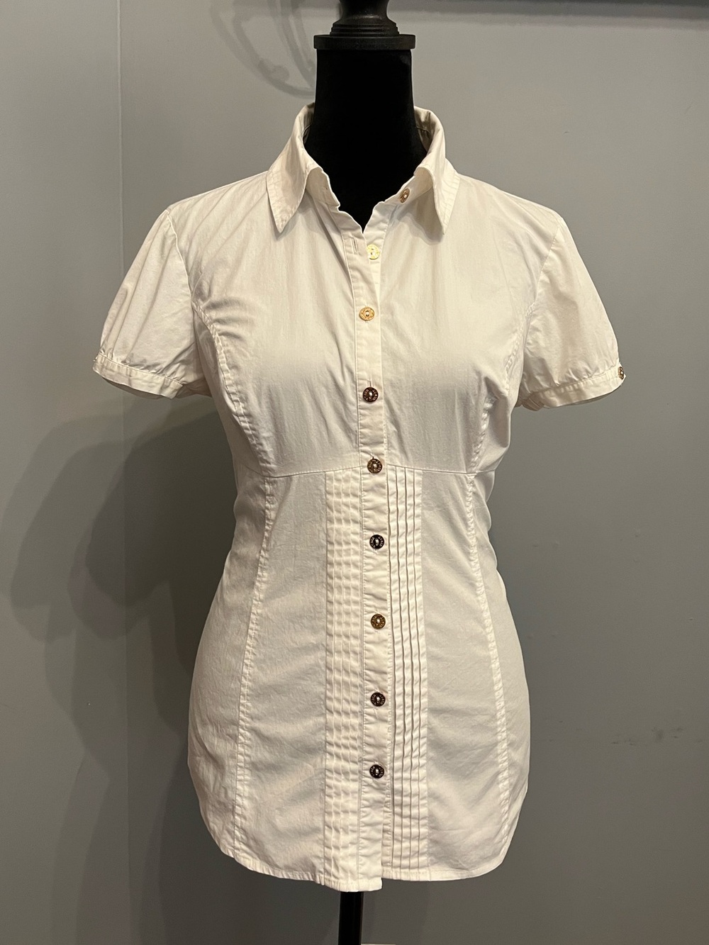Guess Fitted White Cotton Short Sleeve Collared Blouse With Lace-up Back, size M